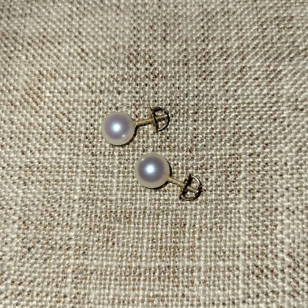 Pearl earrings, 14k gold.